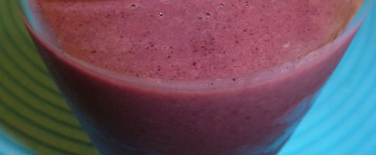 Strawberry Blueberry Spinach Smoothie